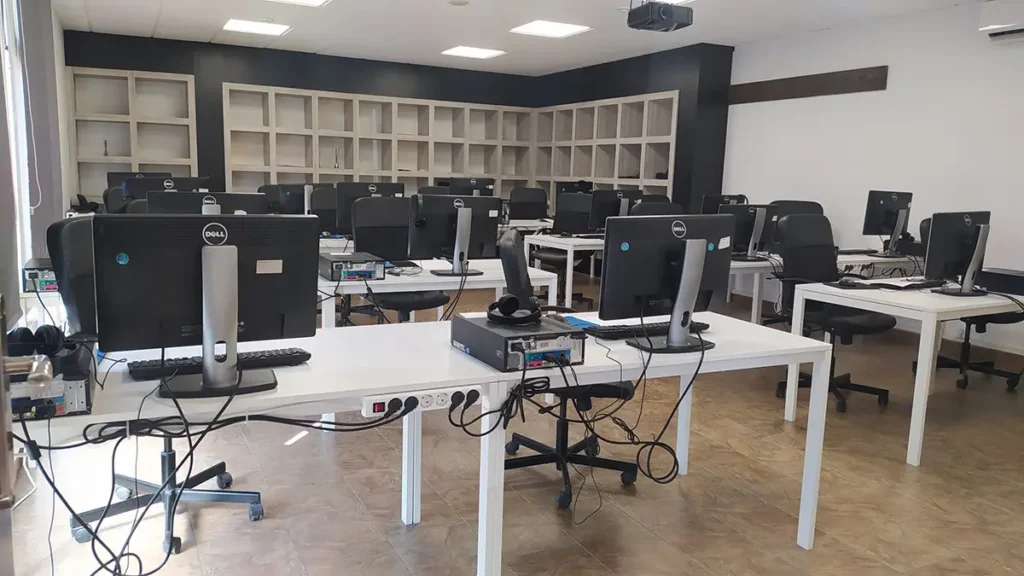 AULA-TALLER-01